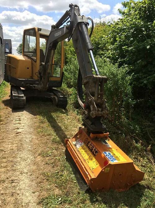 Travaux avec Mini Pelle mini3